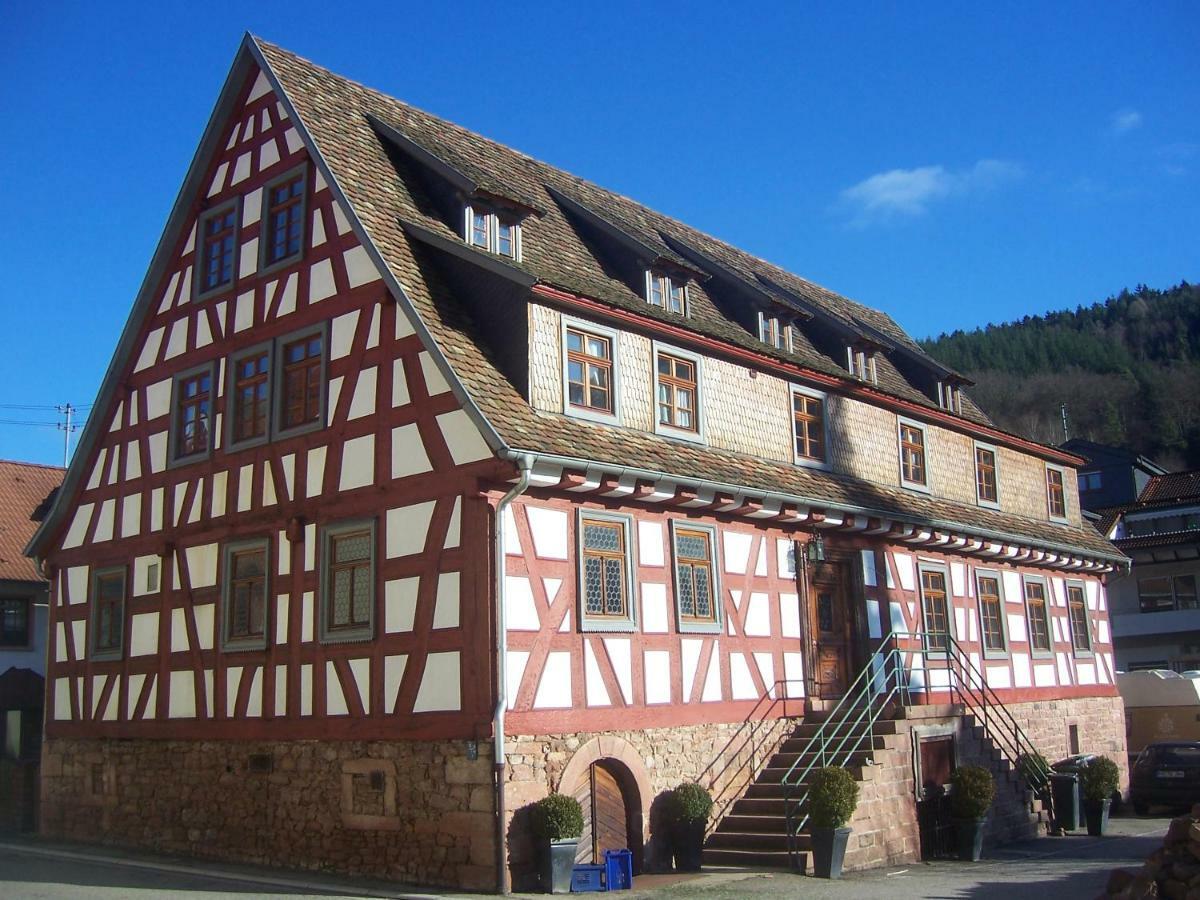Bed and Breakfast Roter Löwe Heiligkreuzsteinach Exterior foto